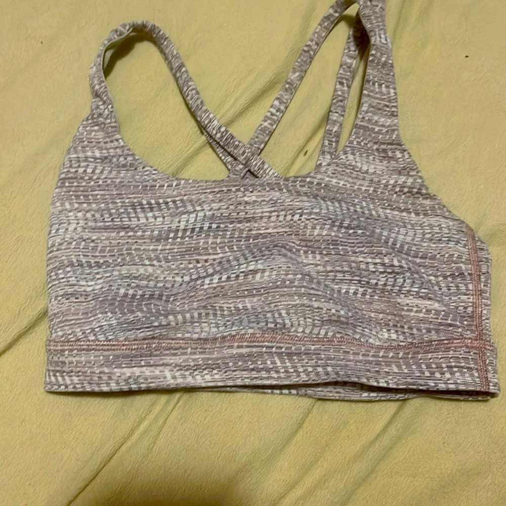 Lululemon sports bra